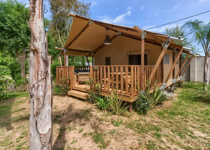 Glamping -bungalows El Faro