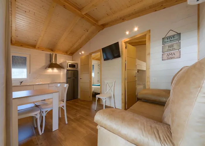 Campingplatz Glamping -bungalows El Faro *