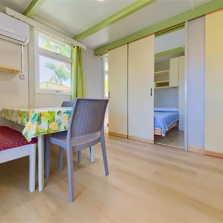 Glamping -bungalows El Faro Camping *