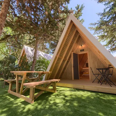 Camping Glamping -bungalows El Faro *