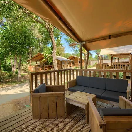 Glamping -bungalows El Faro Κάμπινγκ *