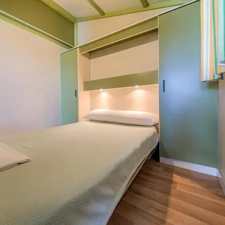 Campsite Glamping -bungalows El Faro