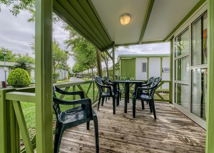 Kemping Glamping -bungalows El Faro