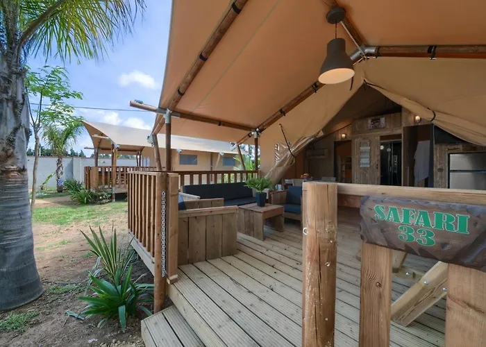 Kemping Glamping -bungalows El Faro Conil De La Frontera